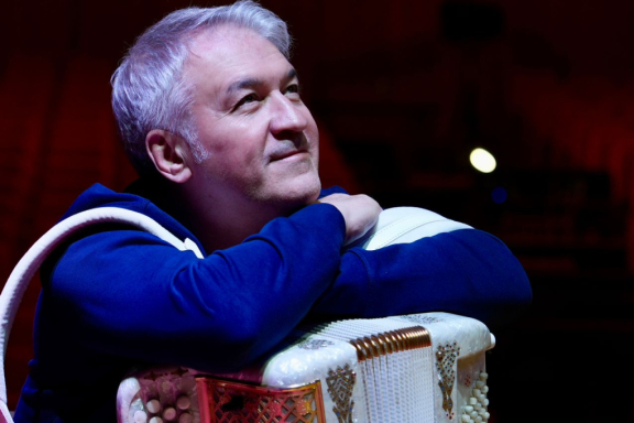 &Vcy;&acy;&lcy;&iecy;&rcy;&icy;&jcy; &Scy;&iocy;&mcy;&icy;&ncy;