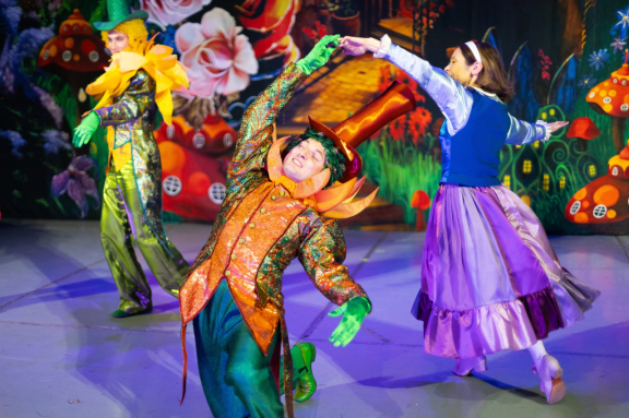 Московская премьера Новогодней сказки"СНЕЖНАЯ КОРОЛЕВА"от режиссёра Московского театра Н.Сац В.Меркулова.