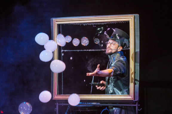 Фестиваль мыльных пузырей "Шоу первых"