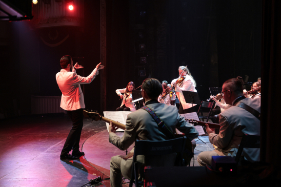 "&Ocy;&rcy;&kcy;&iecy;&scy;&tcy;&rcy; &Pcy;&ocy;&lcy;&yacy; &Mcy;&ocy;&rcy;&icy;&acy; - &Zcy;&ocy;&lcy;&ocy;&tcy;&acy;&yacy; &kcy;&ocy;&lcy;&lcy;&iecy;&kcy;&tscy;&icy;&yacy; &icy;&zcy; &rcy;&iecy;&pcy;&iecy;&rcy;&tcy;&ucy;&acy;&rcy;&acy;"