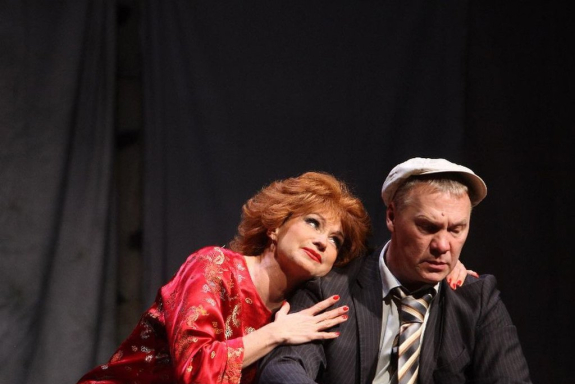 Спектакль «Любовь и голуби»‎