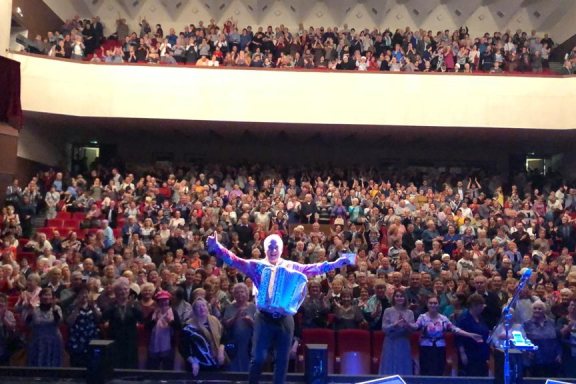 &Vcy;&acy;&lcy;&iecy;&rcy;&icy;&jcy; &Scy;&iocy;&mcy;&icy;&ncy;